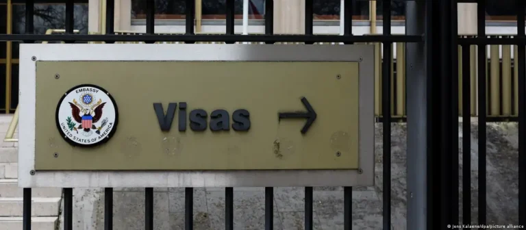 EEUU pausa a nivel mundial citas para visas de inmigración