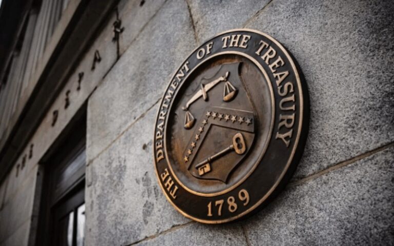 OFAC elimina obligación de aplicar leyes de EEUU en contratos petroleros