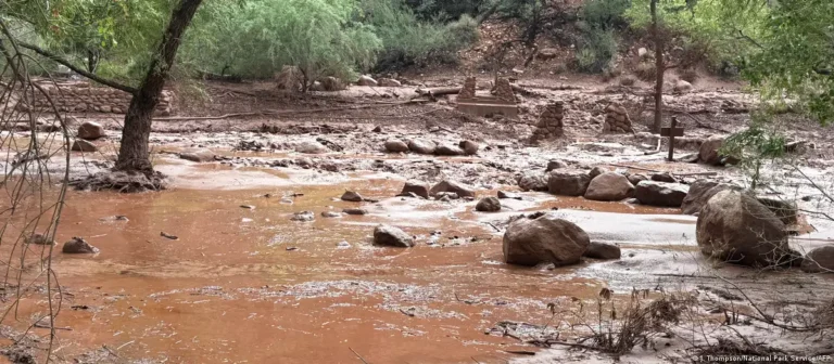 Desaparecidos tras una inundación repentina en el Gran Cañón