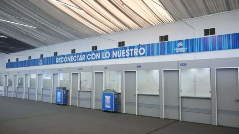 Aeropuerto Internacional de Maiquetía dicta recomendaciones a usuarios de terminales temporales