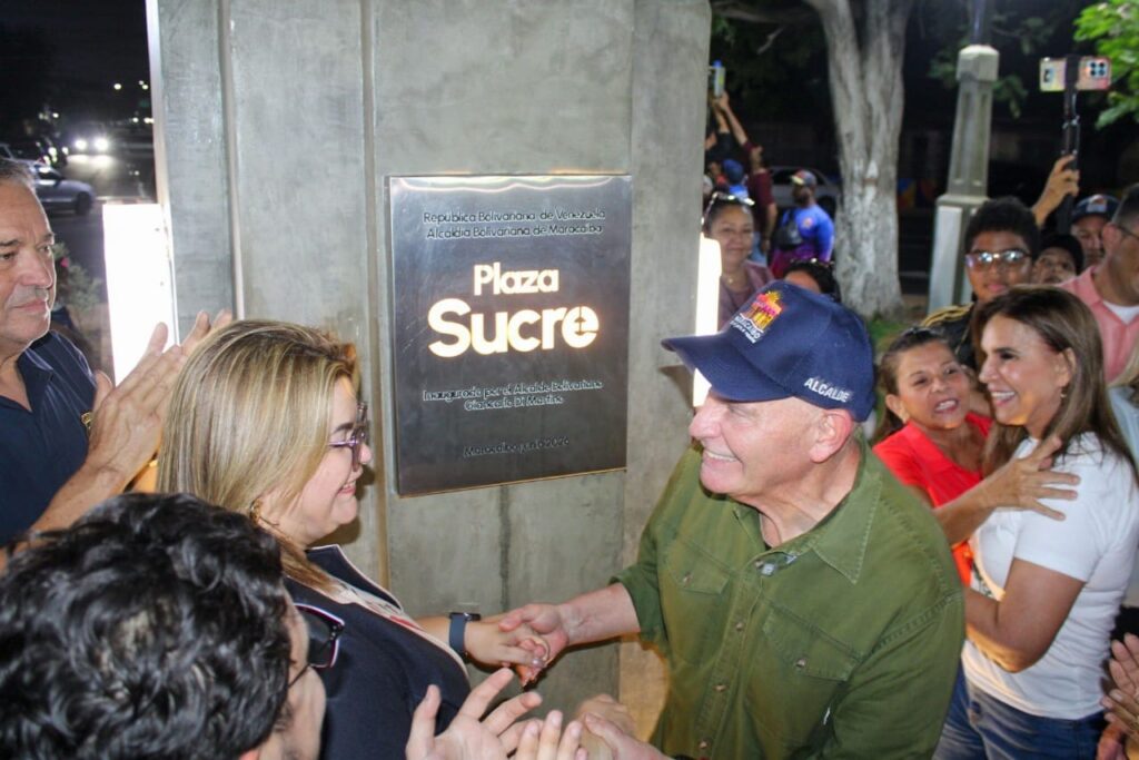 Alcalde Di Martino: La plaza Sucre, la recuperamos de los escombros