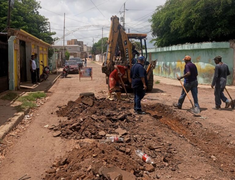 Alcaldía Bolivariana de Maracaibo sustituyó colectores en tres parroquias de la ciudad