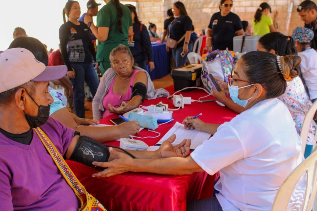 Alcaldía de Maracaibo atendió a familias vulnerables de la Comuna San Rafael en la parroquia Coquivacoa