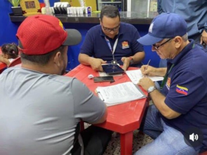 Alcaldía de Maracaibo fortalece cultura tributaria con abordaje directo a comercios