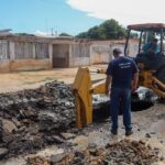 Alcaldía de Maracaibo sustituye colector en Barrio Raúl Leoni en beneficio de 80 familias