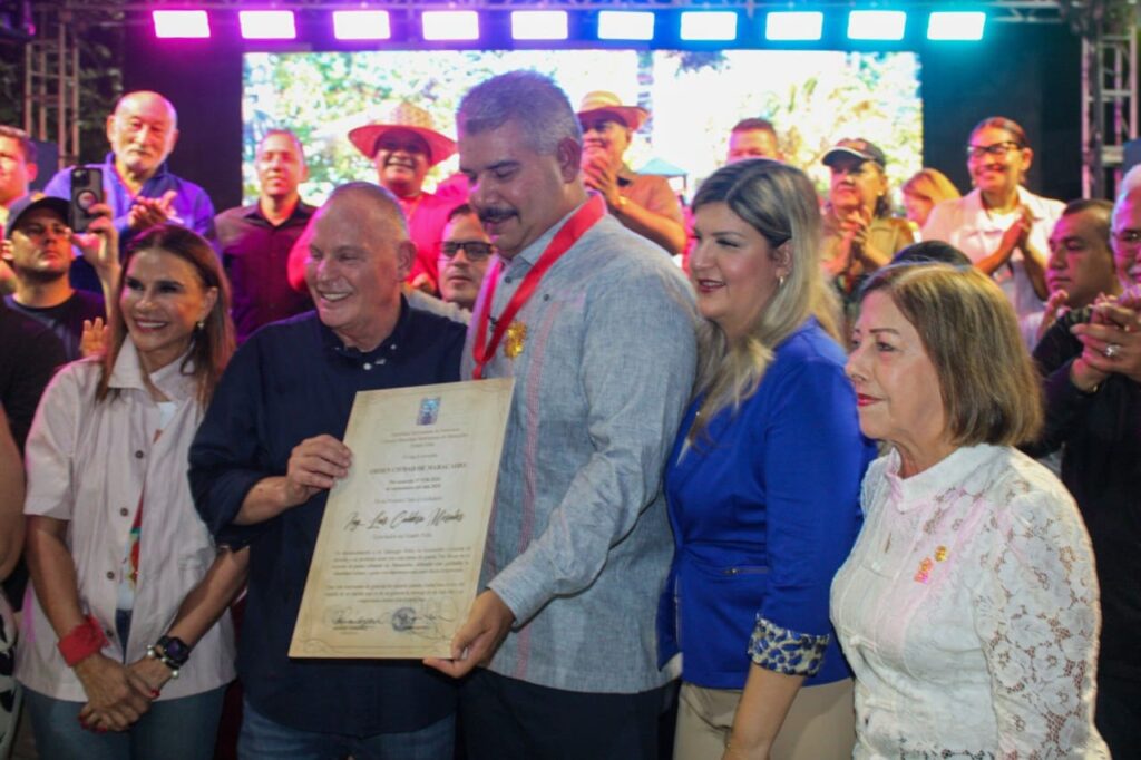 Concejo Municipal y Alcaldía entregaron reconocimientos a personas insignes de Maracaibo