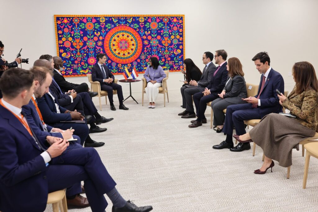 Delcy Rodríguez se reúne con primer ministro de Países Bajos, Rob Jetten