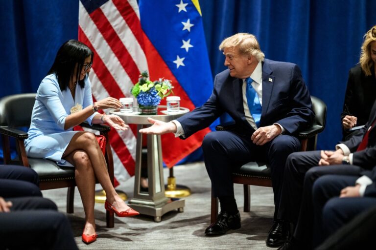 Delcy Rodríguez y Donald Trump afianzan la diplomacia bilateral en una reunión histórica