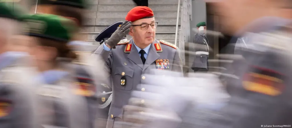 General alemán asume mando de Comité Militar de la OTAN