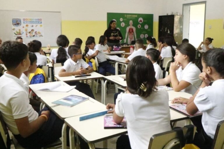 Hoy lunes 14 de septiembre comienza el nuevo año escolar 2026-2027