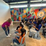 La gaitera Nelly Ávila sostuvo un emotivo encuentro con las niñas de las escuelas de gaita del IMGRA