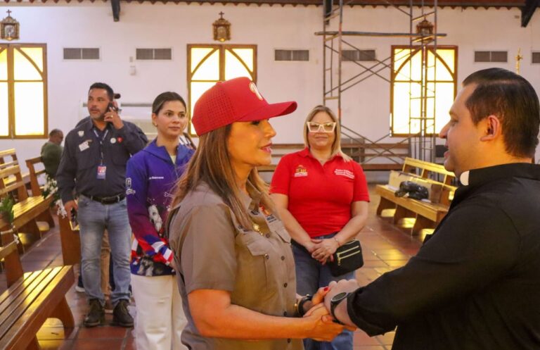 Parroquia Eclesiástica Santísimo Sacramento recibió jornada integral y su cerca perimetral de la Alcaldía de Maracaibo