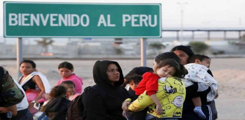Perú prepara acuerdos para deportar a venezolanos en barcos