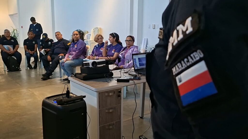 Polimaracaibo e Instituto de la Mujer inician formación para atender víctimas de violencia de género
