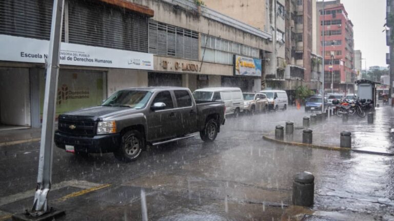 INAMEH: Se prevén lluvias y descargas eléctricas en varias regiones del país
