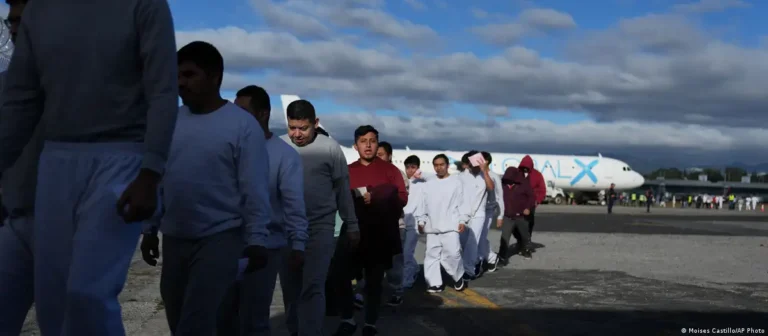 Supremo de EEUU avala deportaciones a terceros países