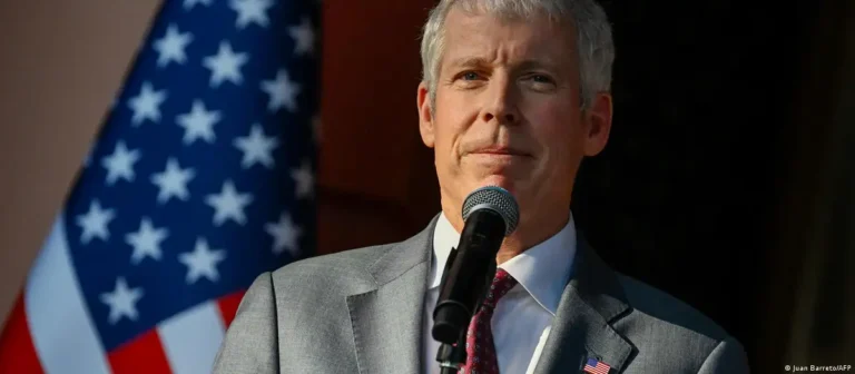 Wright dice que Venezuela duplicará la producción petrolera
