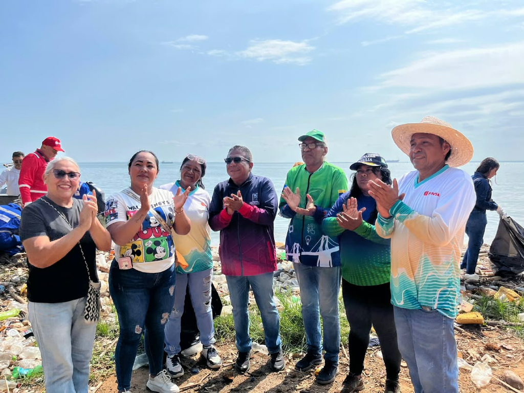 Trabajadores del IMA celebraron el Día Mundial de las Playas saneando orillas del Lago de Maracaibo