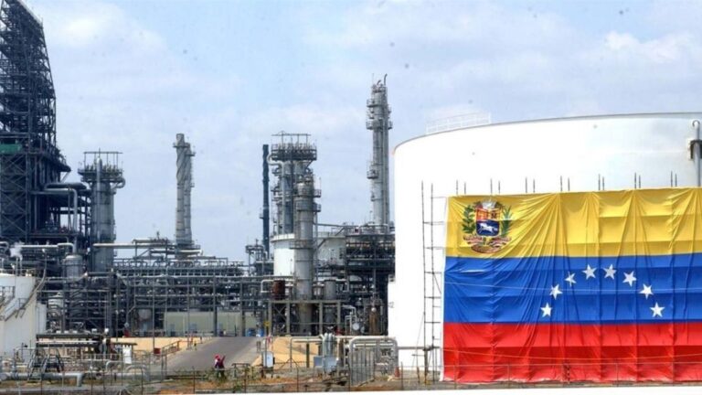 Cinco empresas petroleras estarían cerca de firmar nuevos contratos en Venezuela