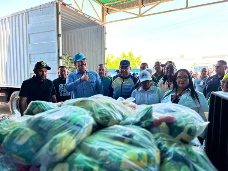 Gobernador Caldera inició despliegue del Plan de Distribución de Alimentación Escolar para atender a 550 mil estudiantes en el Zulia
