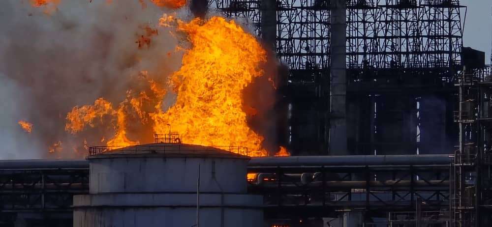Controlan explosión en Refinería Cardón