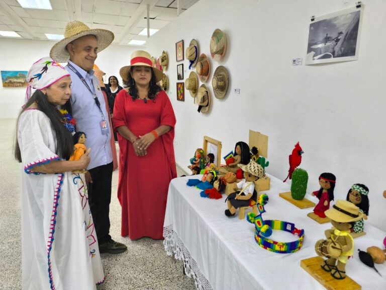 Alcaldía de Maracaibo inauguró exposición colectiva
