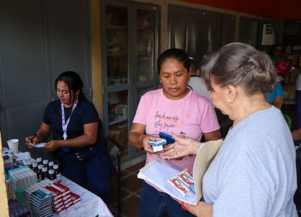 Alcaldía de Maracaibo ofreció jornada de atención médica en FUNPARM