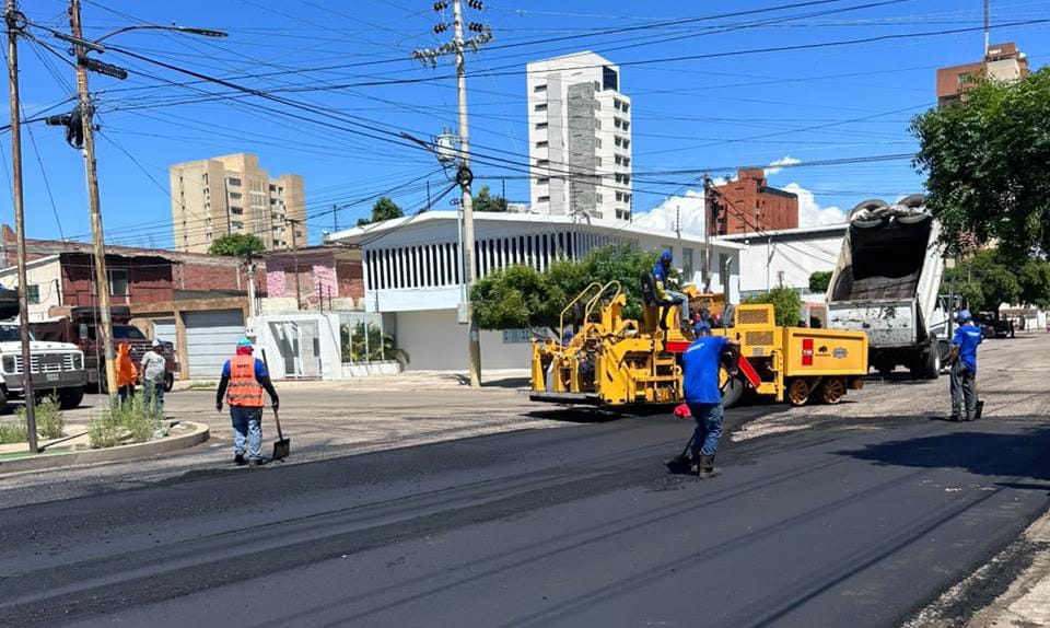 Alcaldía de Maracaibo recupera vialidad en Avenidas 13, 13A y 14