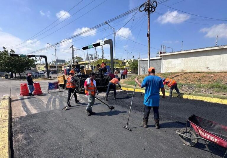 Alcaldía de Maracaibo recuperó la calle 15K entre las urbanizaciones La Pícola y San Jacinto