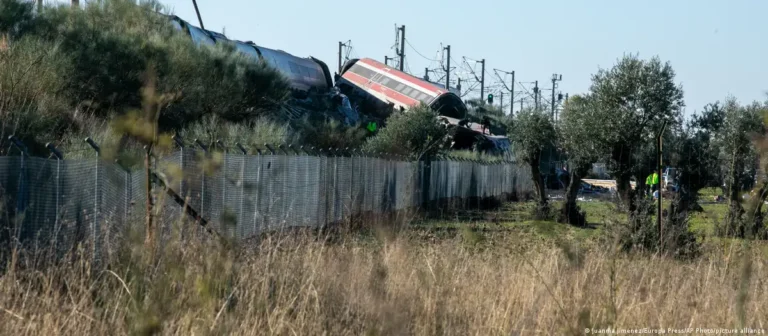 Alerta en España por un grave accidente ferroviario