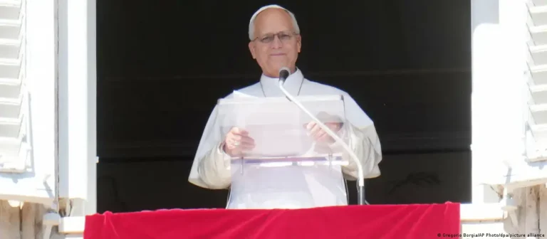 Anuncian cirugía al papa por un nódulo en el pulmón