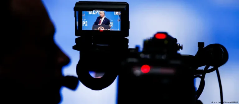 Cadenas de TV bajo escrutinio en EEUU por Trump