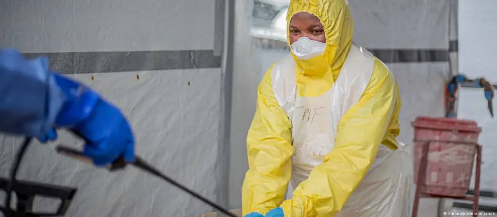 Crecen las alertas por la posible extensión del ébola a otros países