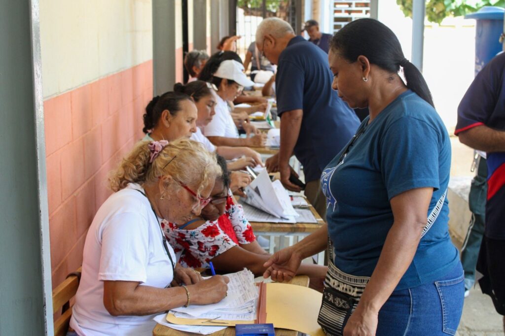 Hoy vemos cómo el pueblo tiene esperanza en un Gobierno que cree en el poder popular