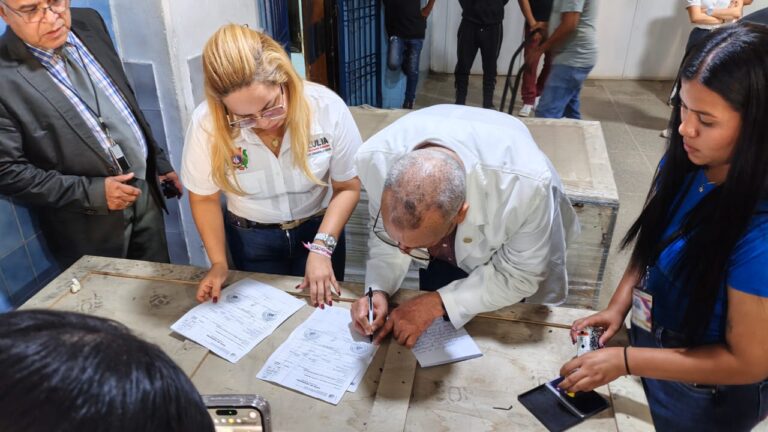 El Plan Salud y Vida refuerza atención a pacientes renales con tres máquinas de hemodiálisis en el hospital de Ciudad Ojeda