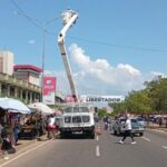Gobernación del Zulia y Corpoelec rehabilitan iluminación de la avenida Libertador