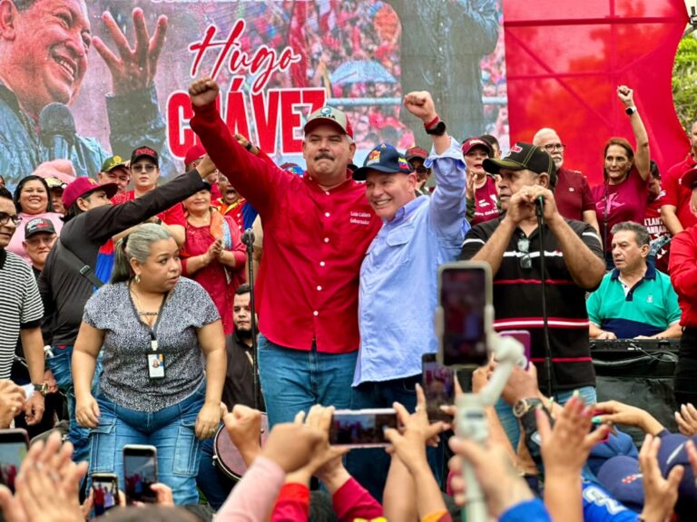 Gobernador Luis Caldera ratifica compromiso histórico del Zulia a 14 años de la victoria de Hugo Chávez