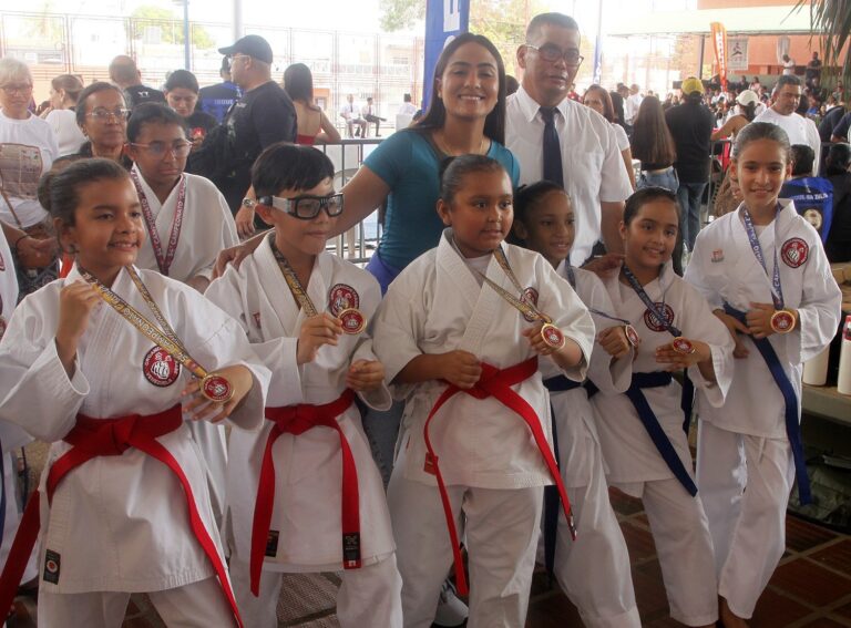 IMDEPREC brilla con oro y plata en el 54º Campeonato Nacional de Karate Do Tanabe Venezuela