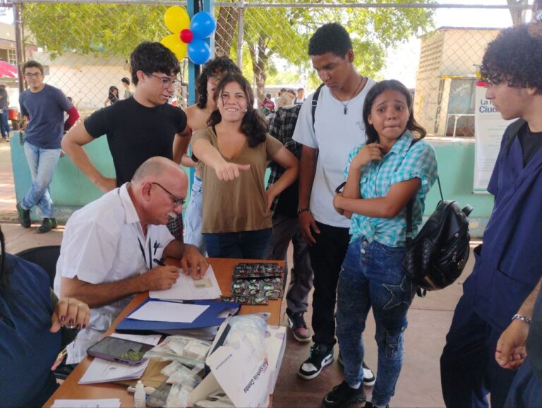 Jornada médica integral atiende a más de 260 estudiantes de la Universidad Politécnica Territorial de Maracaibo