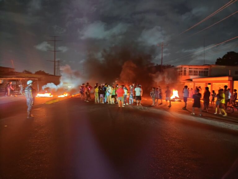 La protesta violenta son ilegales y carecen de justificación