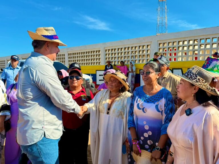 Luis Caldera reinaugura en Cojoro, la Escuela Técnica en Salud Ramón Paz Ipuana
