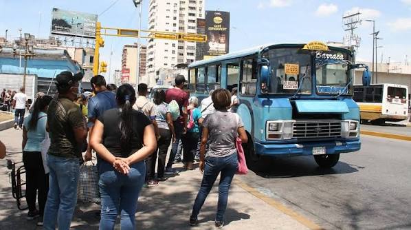 Pasaje urbano aumenta a 220 bolívares desde este jueves