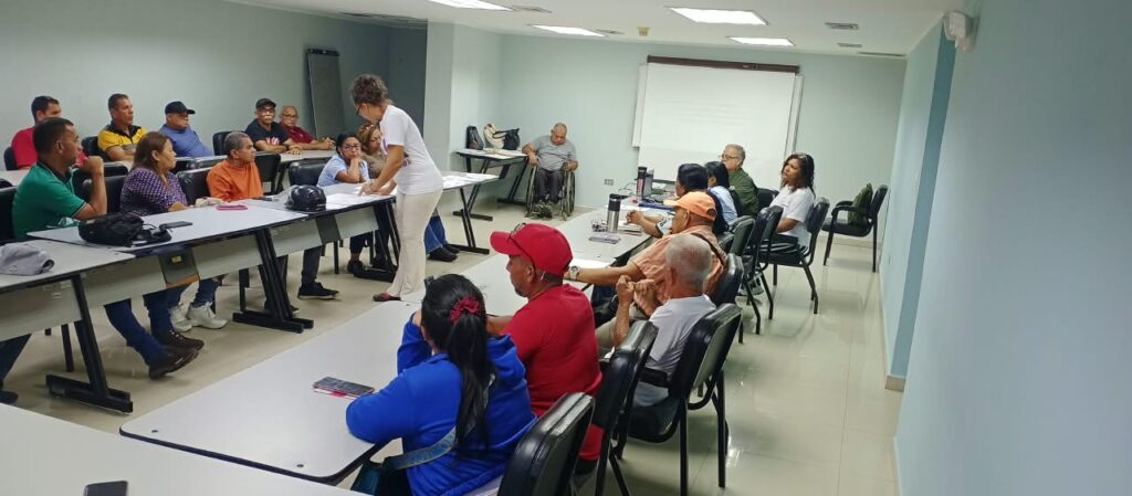Presentan investigación jurídica e histórica