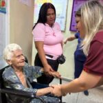 Primera Dama Roselyn López de Caldera lidera jornada de traumatología para 50 adultos mayores del Zulia